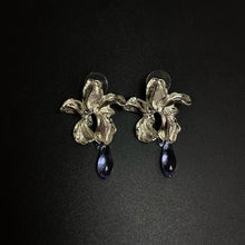 Load image into Gallery viewer, Purple Sword Orchid